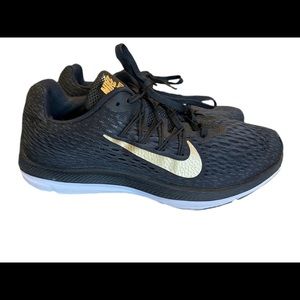 Nike Women's Air Zoom Winflo 5 Running Shoes Black Golden Size 8.5